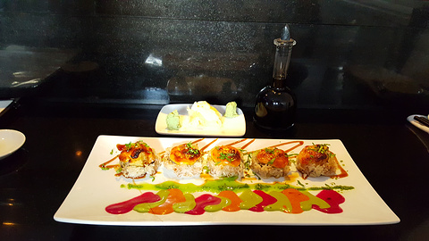 Sakana Japanese Restaurant and Sushi Bar的图片