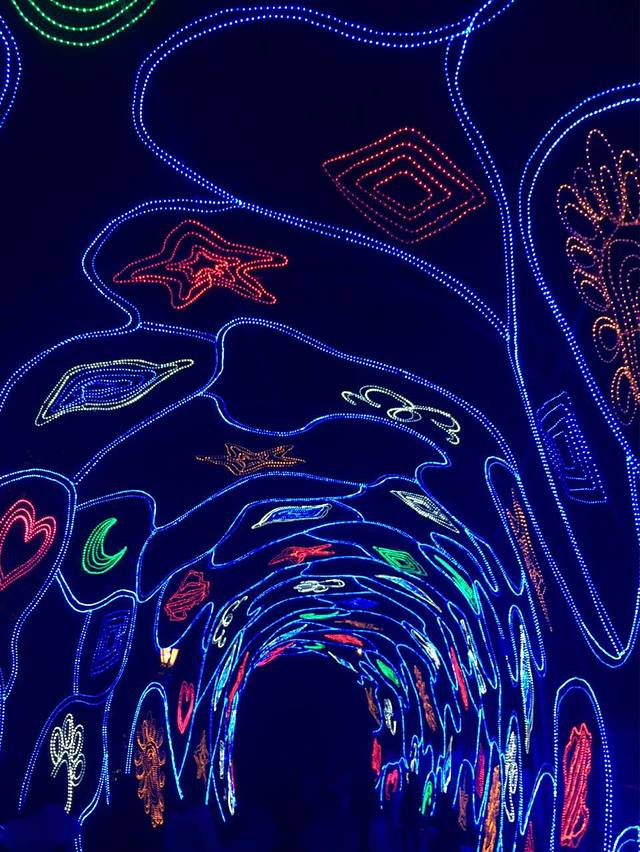 麦当劳(成都欢乐谷白塔餐厅)