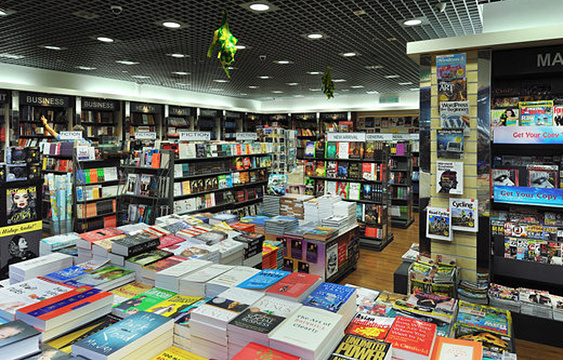 Books & Magazines（吉隆坡国际机场店）旅游景点图片