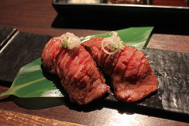 松阪牛烧肉M(法善寺横丁店)