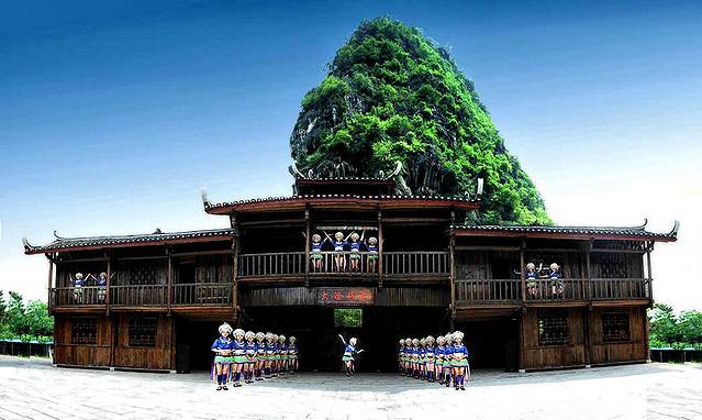 多耶古寨蛇王李