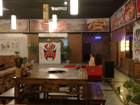 小龍坡老火锅(姚桥店)旅游景点图片