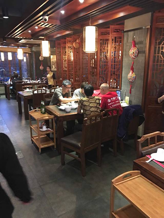 渝品香重庆老火锅(青年街店)