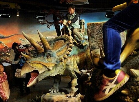 猛犸象开心城堡