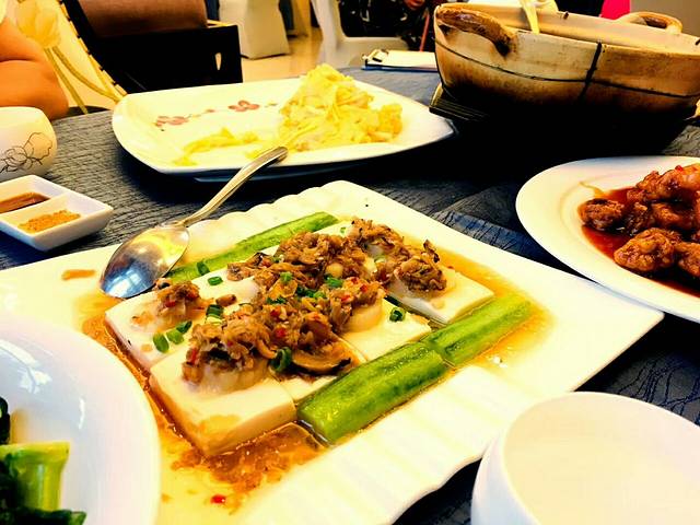 诚锦记精品粤菜馆(新莱迪时尚生活广场店)