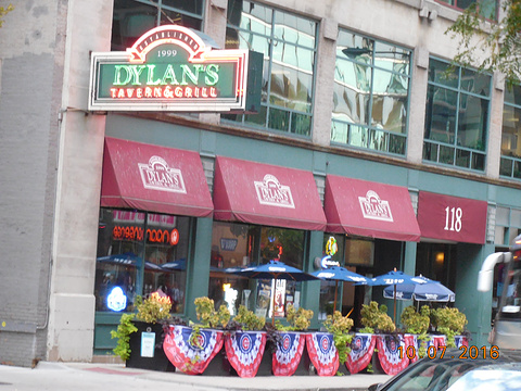 Dylans Tavern & Grill
