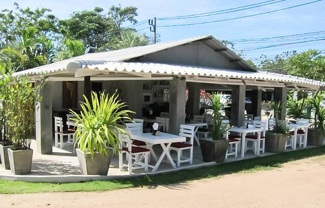 The Two Sisters Bar & Restaurant