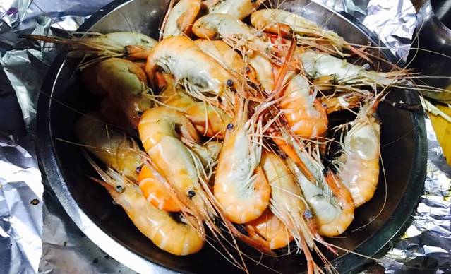 伟记钓虾烧烤吧