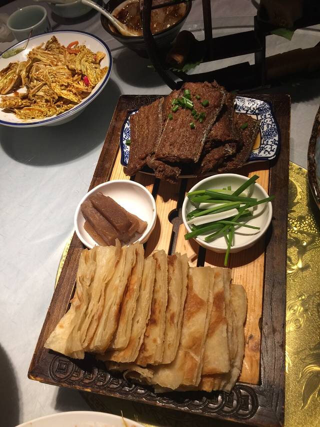 北平盛世·新京菜·烤鸭店(莲宝路店)