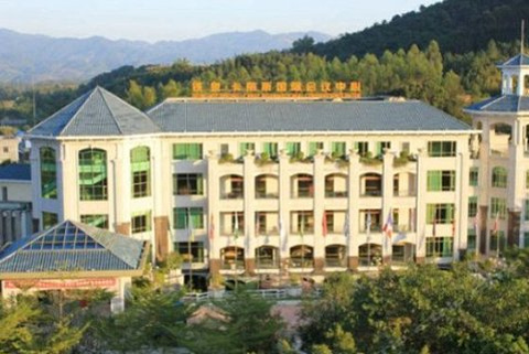龙门(铁泉)温泉旅游度假区