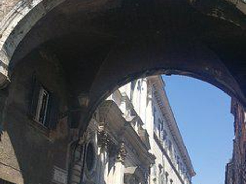 Arco Farnese旅游景点图片