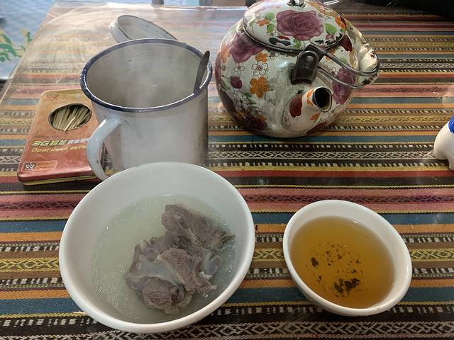 艾尼纯羊烤肉店