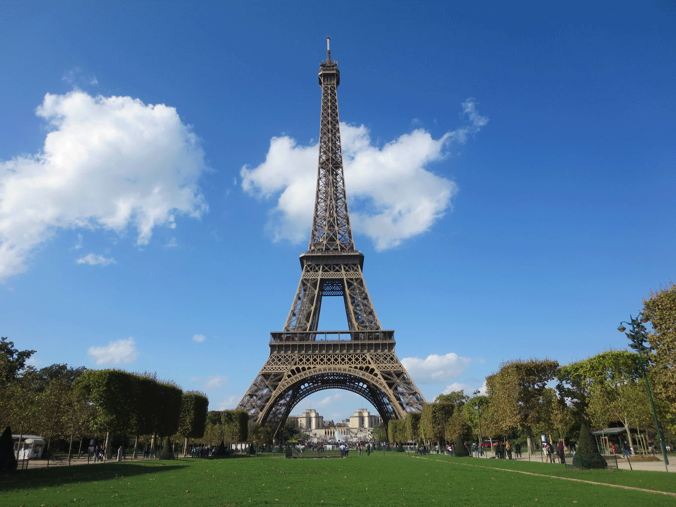 巴黎铁塔_巴黎铁塔照片