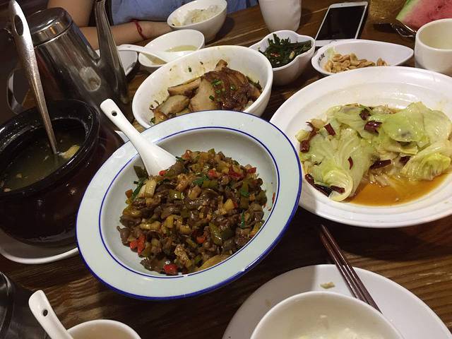 湘阁里辣(长安福海店)