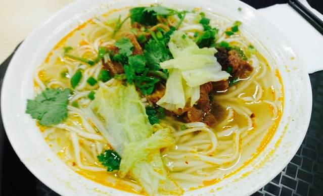 中国西部博览城中央美食广场