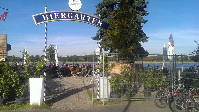 Mole Biergarten Sommerlounge旅游景点图片