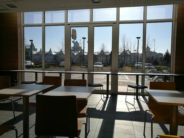 麦当劳(大连金石路店)