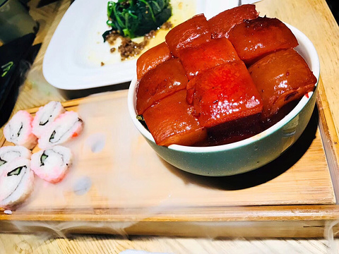 从你的全世界路过(南京小吃街店)