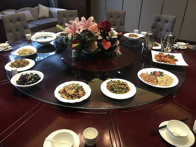 清真宣威伊丽园牛菜馆