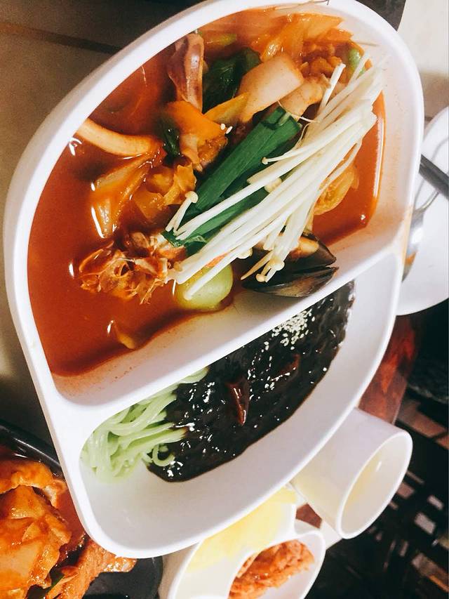 味来成·韩式料理·韩式手工炸酱面(雅戈尔雷迪森广场店)