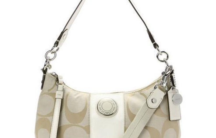 COACH蔻驰(王府井奥莱香江小镇店)