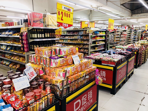 华东超市(西街店)旅游景点图片