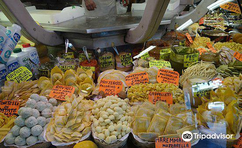 Mercato di Sant’Ambrogio 生鲜市场的图片