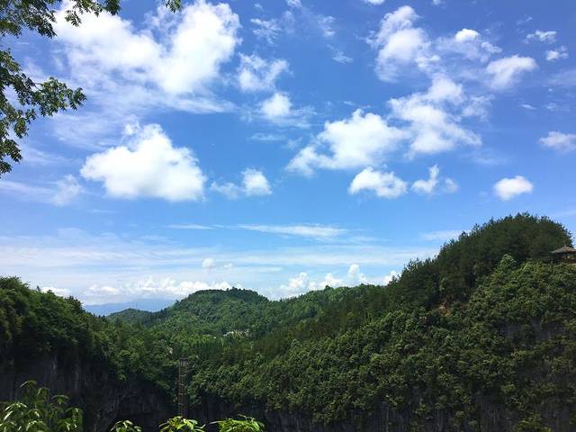 天生三桥玻璃眺台