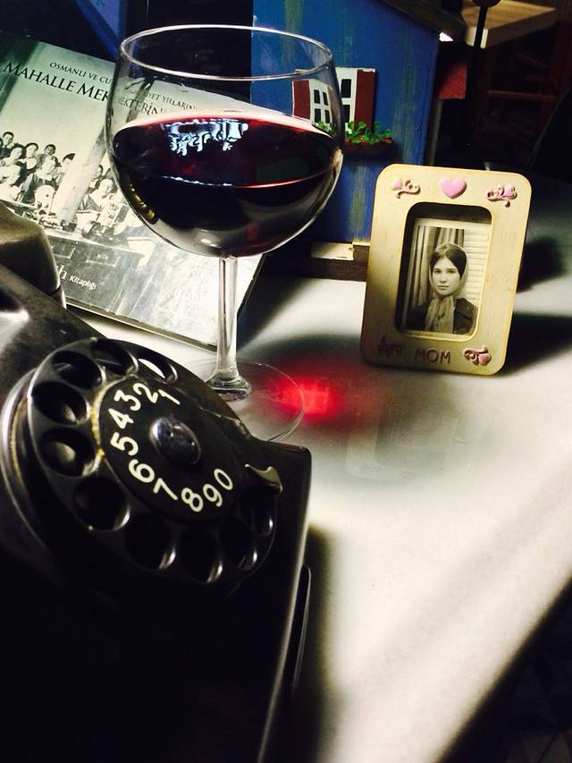 Santo Cafe & Brasserie