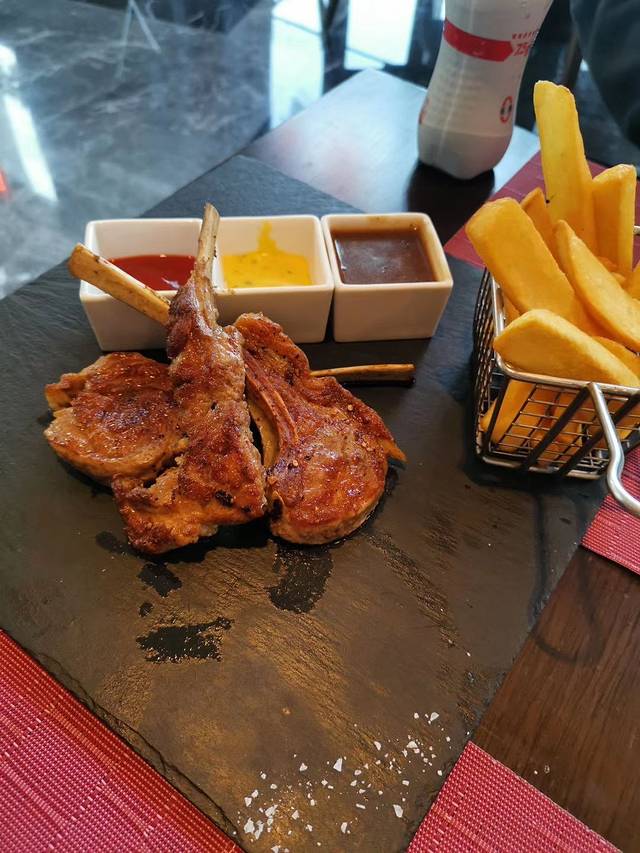 上海宝龙丽笙酒店·北纬31度西餐厅