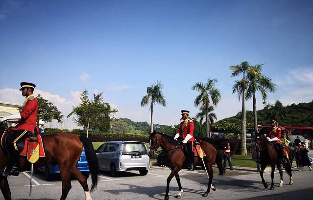 武吉加央岸行宫