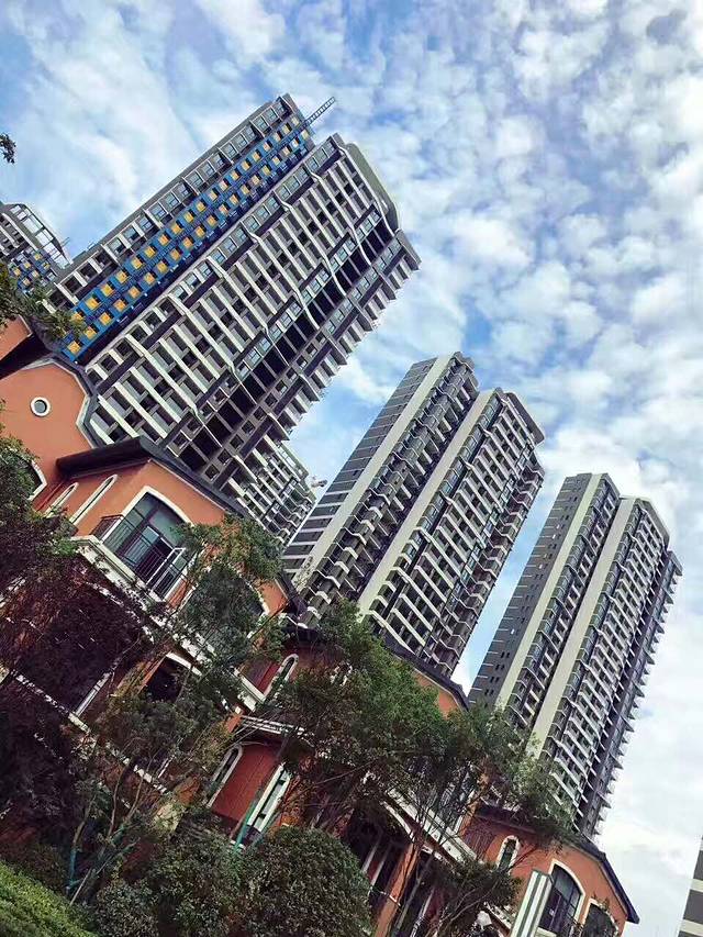 华莱士·全鸡汉堡(新河工业园店)