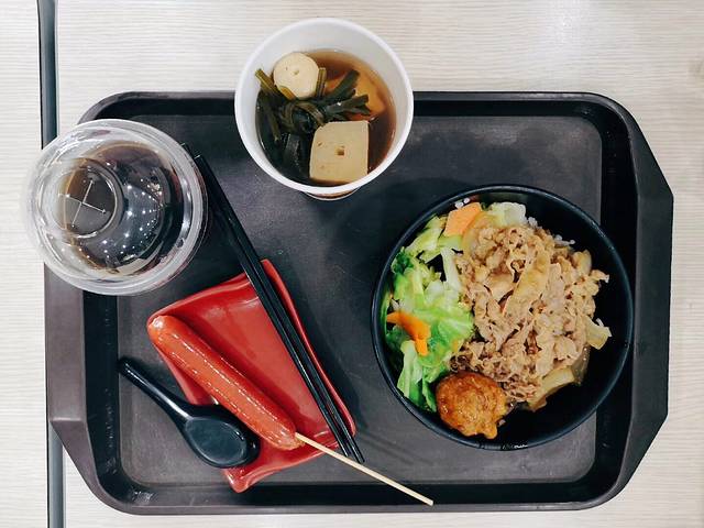 田老师红烧肉(府前街店)