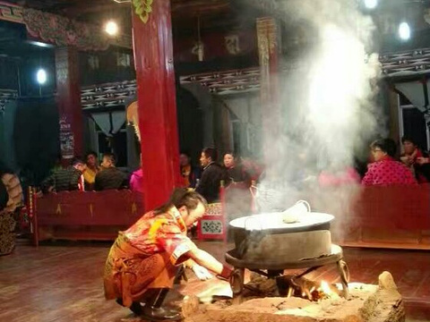 红哈达藏家乐旅游景点图片