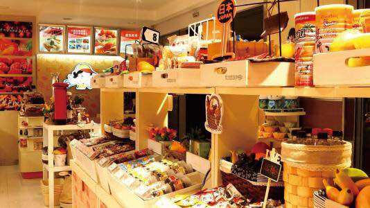 良品铺子(玉山解放路店)