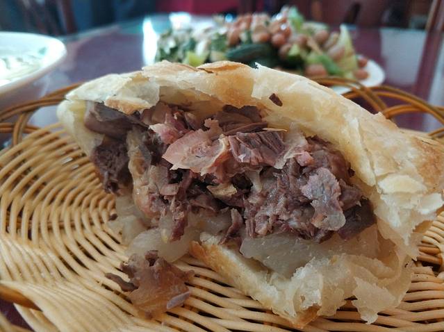 蛤蟆吞蜜驴肉火烧店(总店)