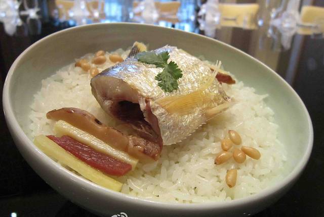 杭州西湖大华饭店·明湖苑湖景餐厅