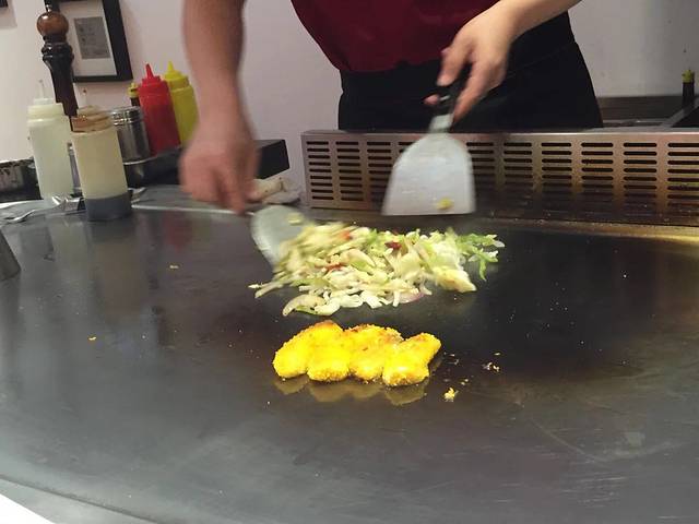 百盛购物中心(大同店)