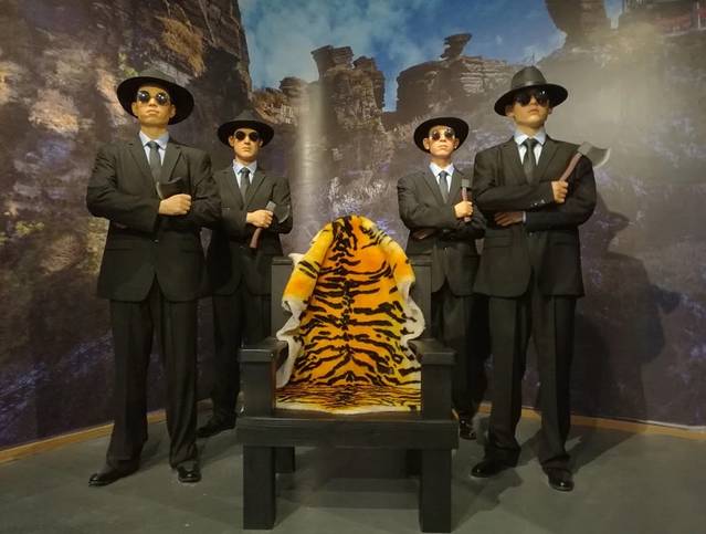 贵州多彩名人蜡像馆