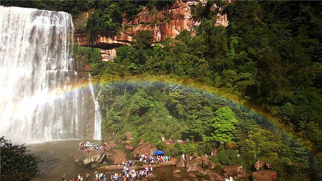 赤水十丈瀑布群