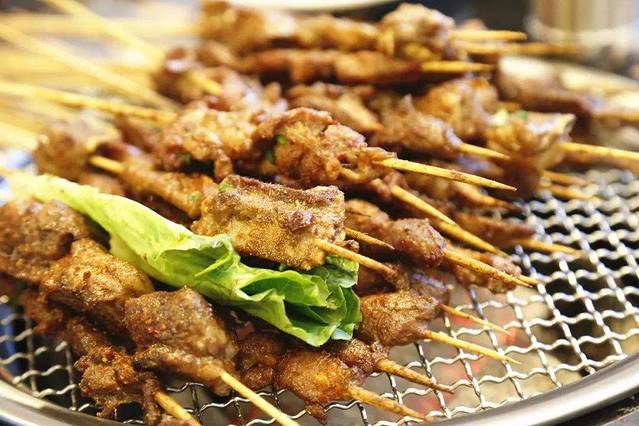 塔西烧烤城(塔西花园店)