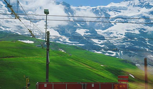 欧洲之巅火车站