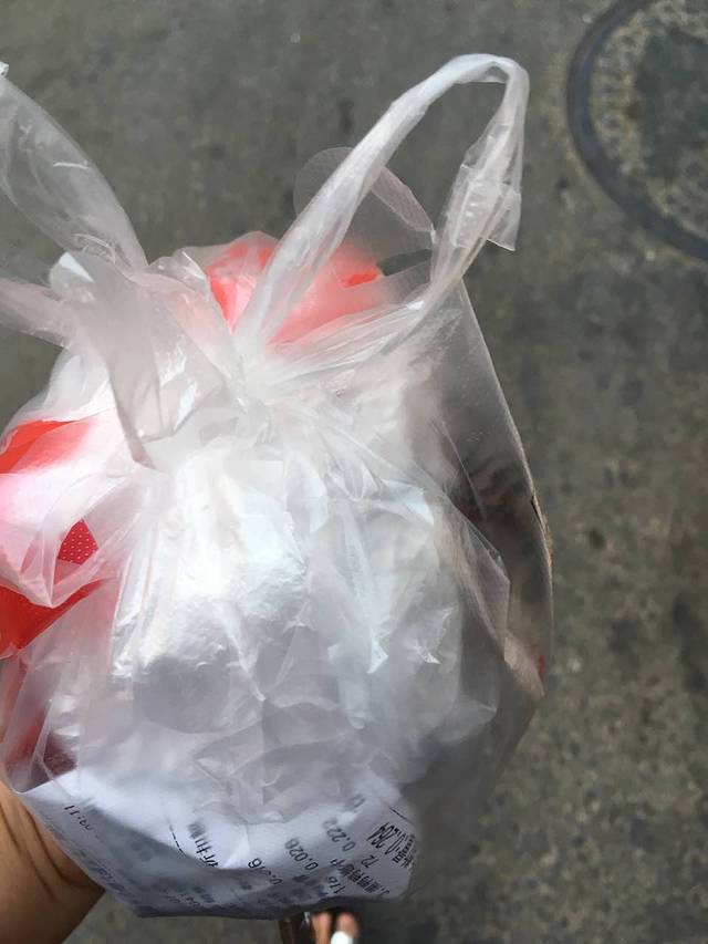 绝味鸭脖(宝龙广场店)