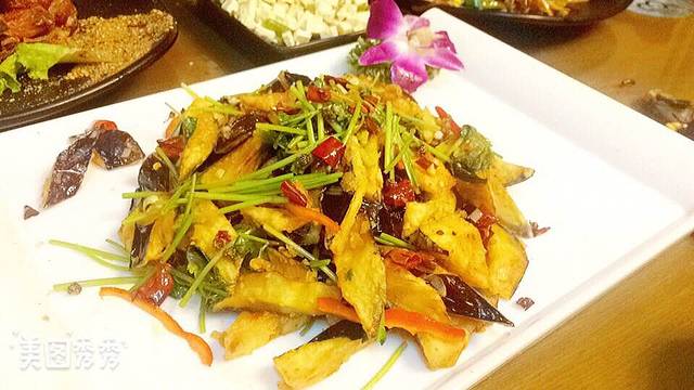 乡村墨锅(青年路店)