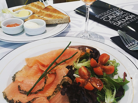Seafood Bar - Caviar House & Prunier(悉尼国际机场店)旅游景点图片
