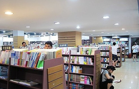 新华书店(土山路)