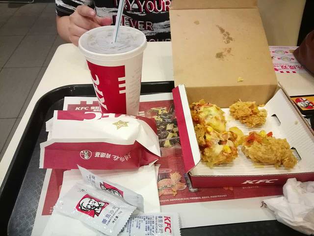 肯德基(太原服装城店)