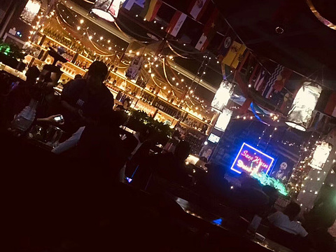 bar 海伦西餐吧(中山店)-旅游攻略-门票-地址-问答-游记点评,大连旅游