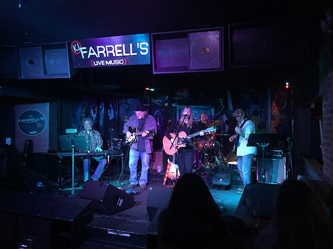 K J Farrells Bar Grill