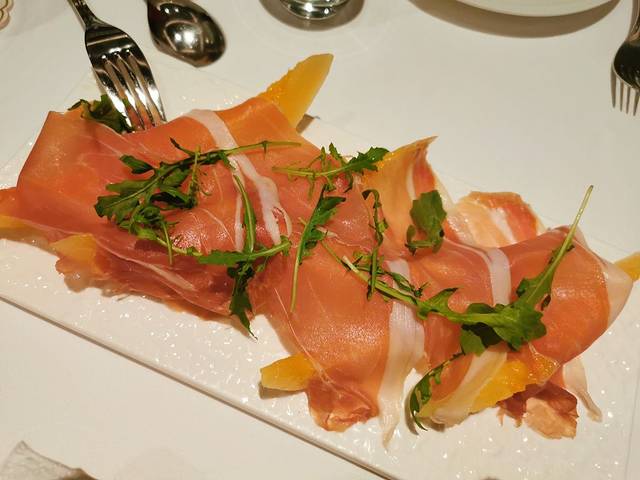 Senses ltalian Restaurant意森